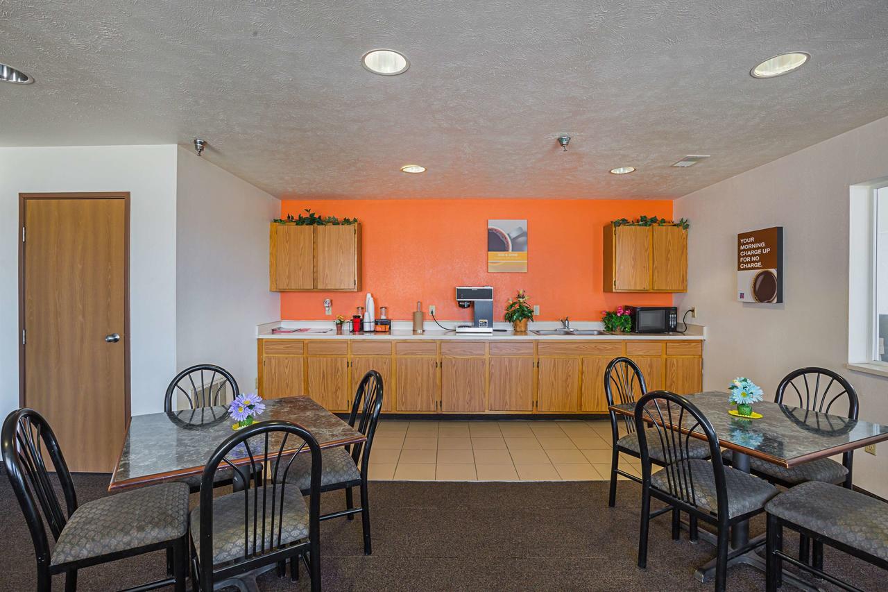 Motel 6 Omaha - Iat West Exterior photo